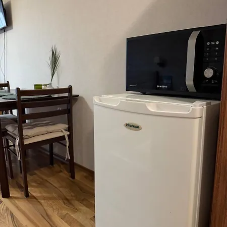 Sea Breeze Apartment *